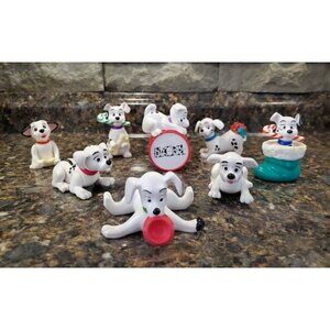 Lot of 8 figurines from 101 Dalmatians great cake toppers